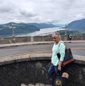 Meet your Posher, Marie